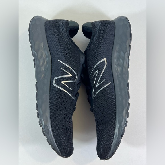 New Balance Other - NEW BALANCE - Men's 520 V8 Running Shoe in the color Black/Black - Size:14 EUC